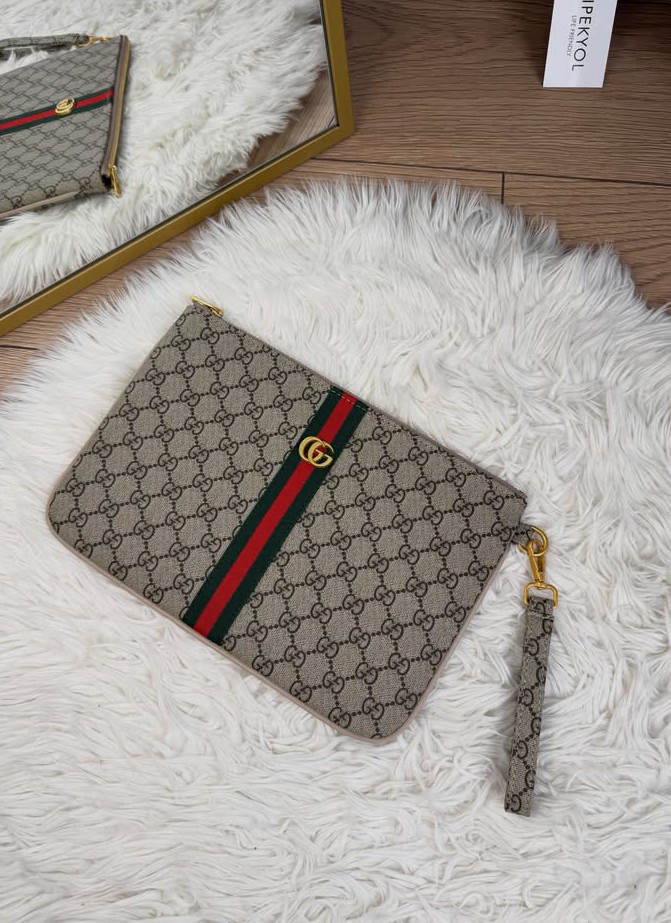 GG Monogram Clutch · Portföy · Kahverengi