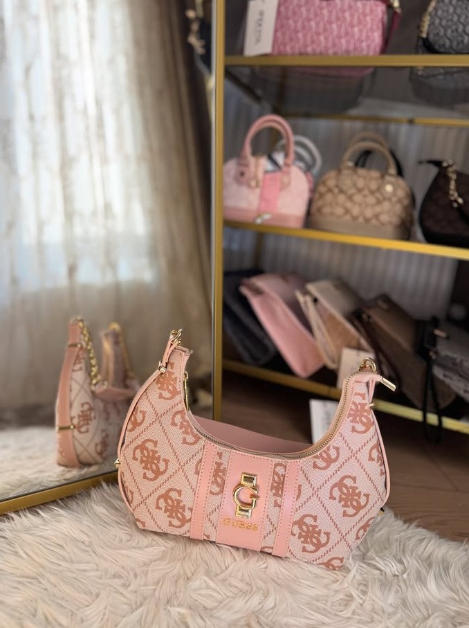 GUESS Elegant · Pudra pembe