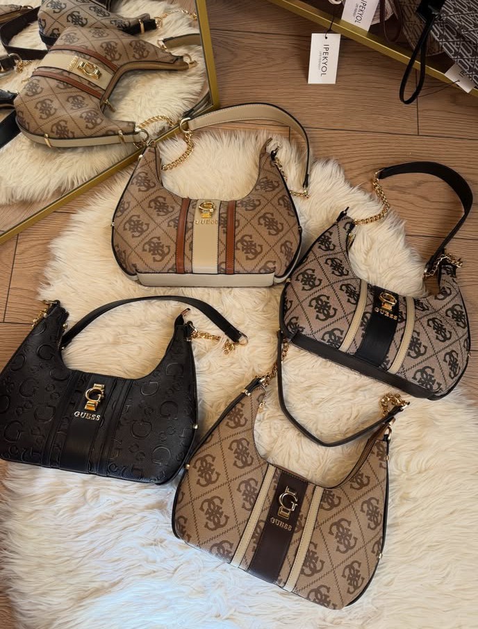 GUESS Monogram · Renk seçenekleri