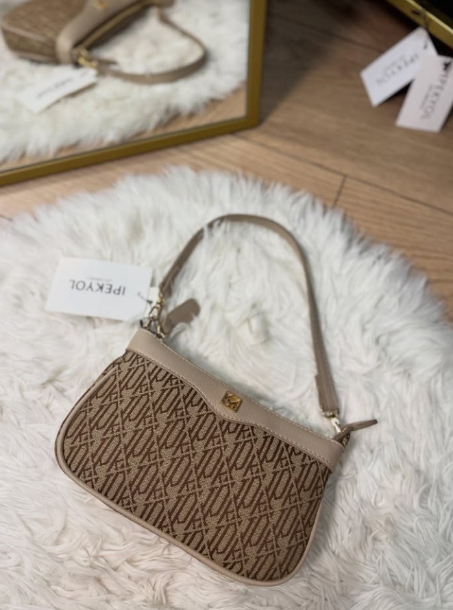 İPEKYOL Shoulder Bag · Camel