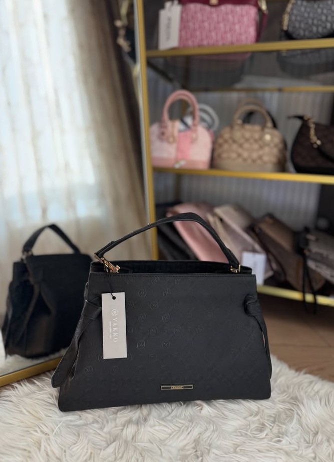 VAKKO Monogram Handbag · Siyah